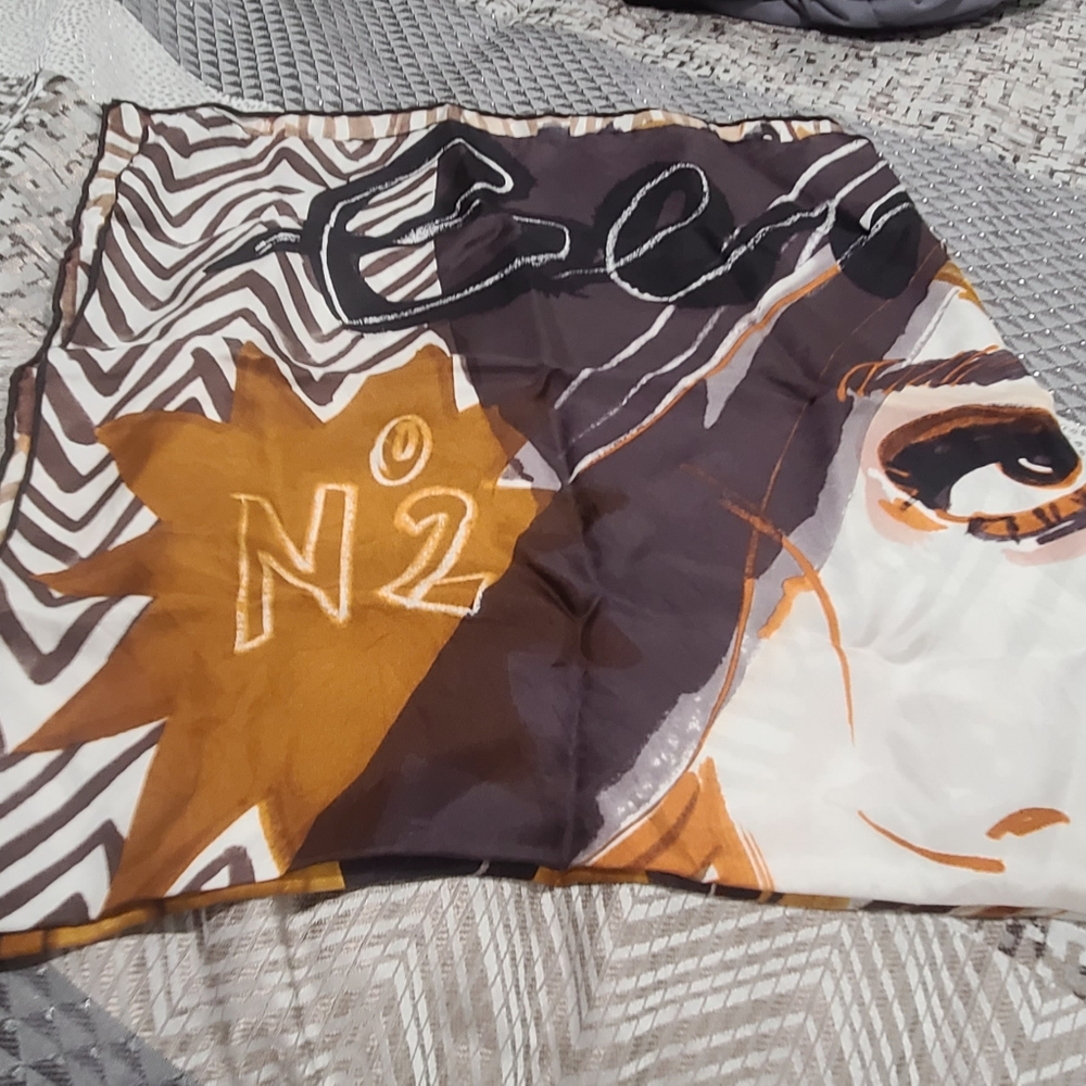 COPY - 👶🧒👦🧑🧑Henri Bendel Color Me Henri Large